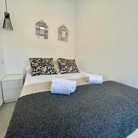 Almogavares Apartman